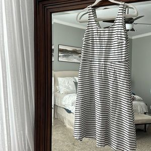 Old Navy striped scoop neck dress, medium,  very good quality